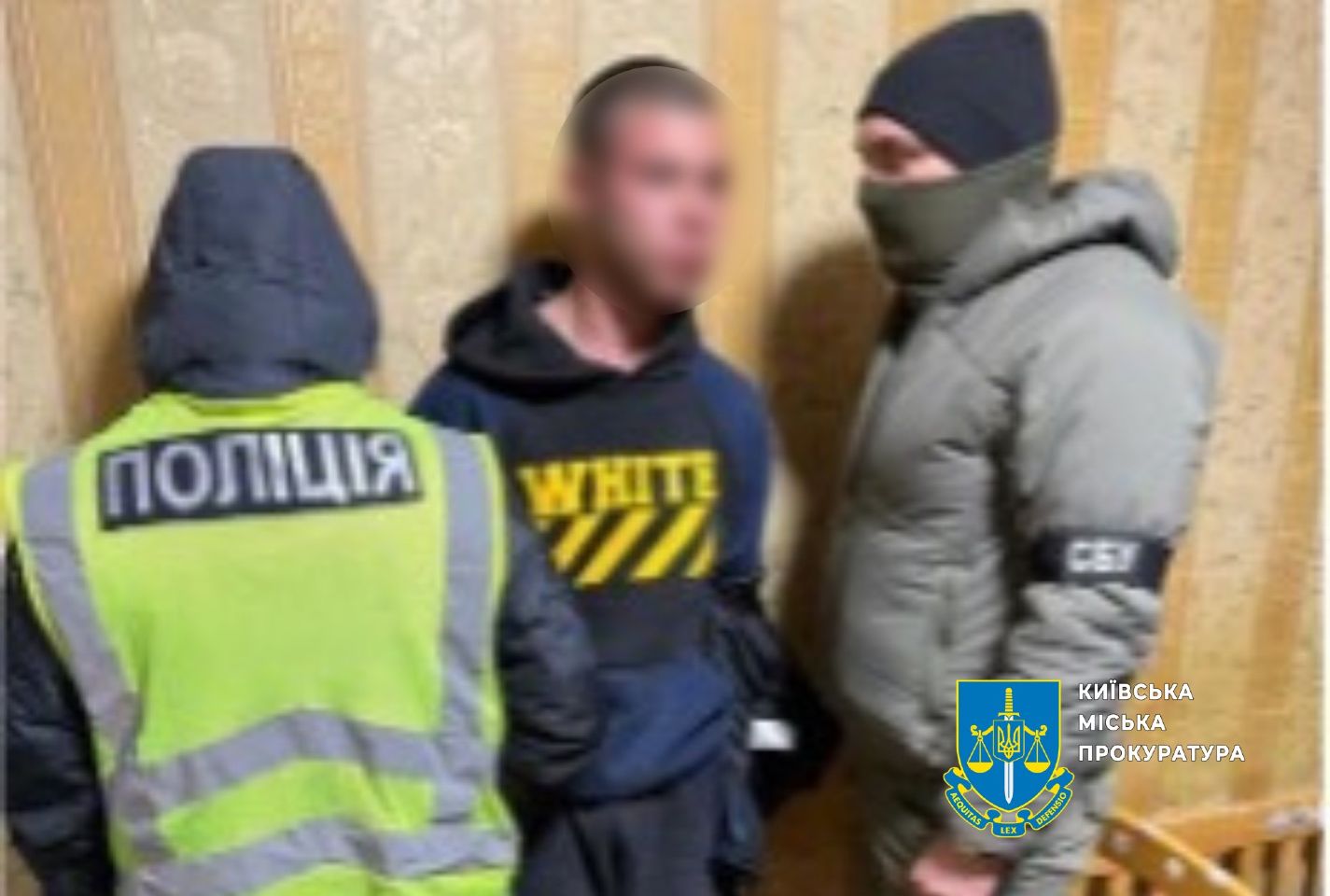 У Києві затримали молодиків за підпал автомобілів військових - 1