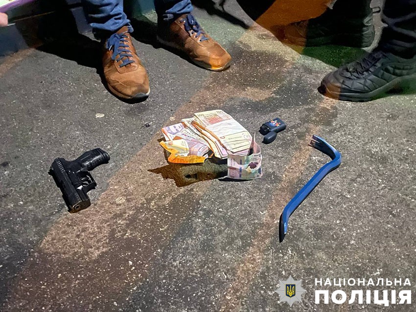 Збройний напад на магазин у Києві: іноземець отримав 8 років ув’язнення - 1