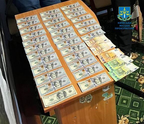 У Києві судитимуть організаторів схеми з фіктивним батьківством для ухилянтів - 1