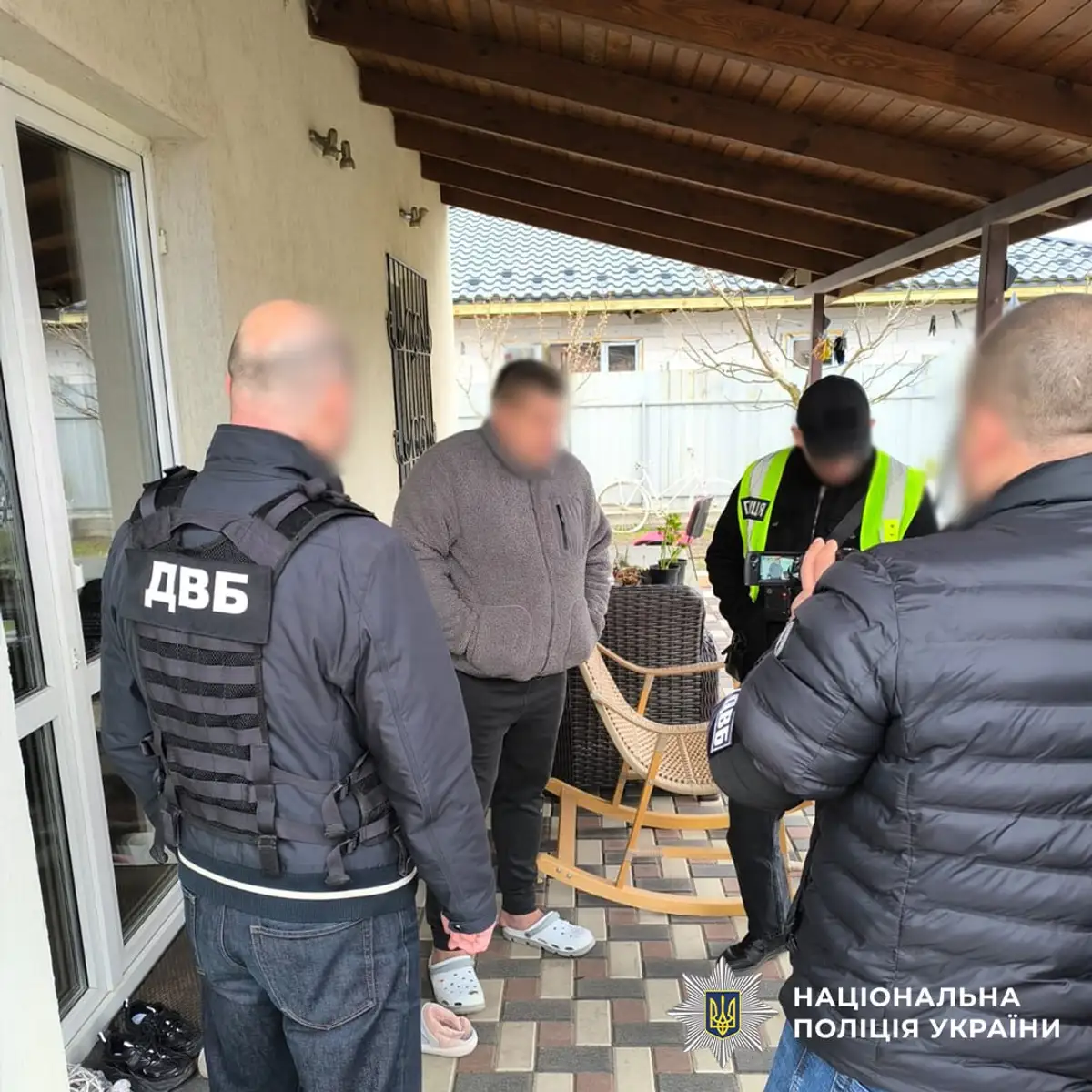 У Києві затримали "бігунків", які допомагали скласти водійський іспит - 4