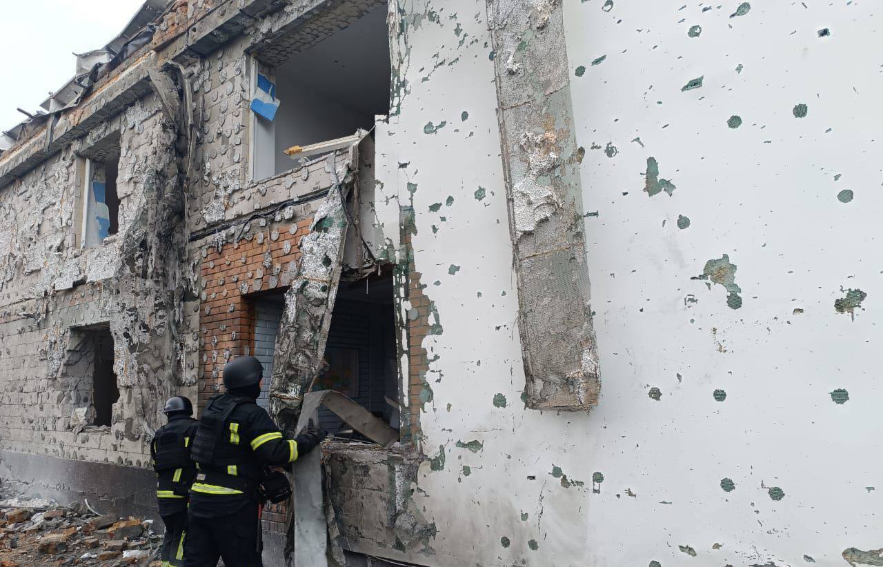Ворожий БпЛА атакував житловий будинок у Білій Церкві 26 квітня - 1