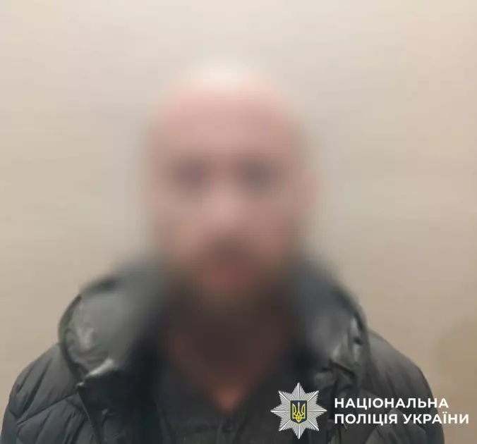 У Києві син жорстоко побив матір і залишив її помирати - 2