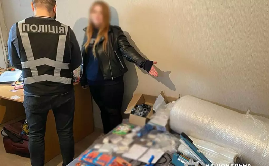 У Києві затримано наркодилерку з наркотиками на понад мільйон гривень - 2