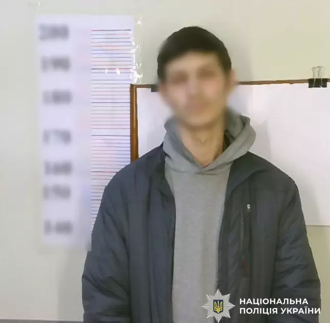У Києві поліція затримала двох наркодилерів із товаром на мільйон гривень - 5