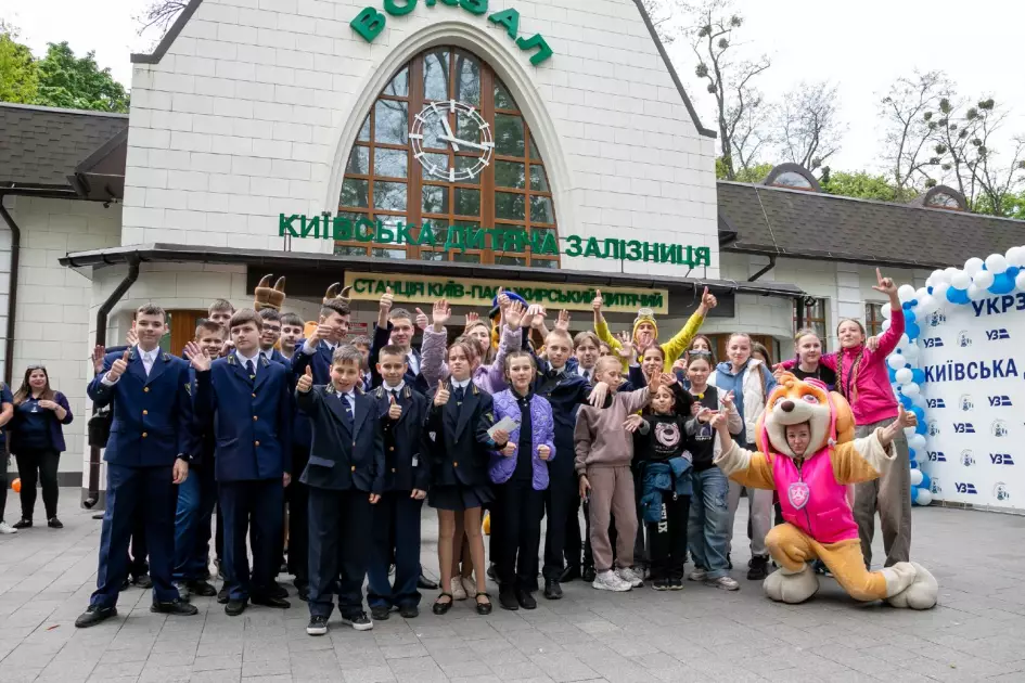 У Києві відкрився 72-й сезон дитячої залізниці: графік, маршрути й ціни - 1