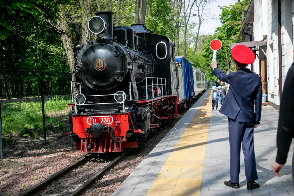 У Києві відкрився 72-й сезон дитячої залізниці: графік, маршрути й ціни - 2