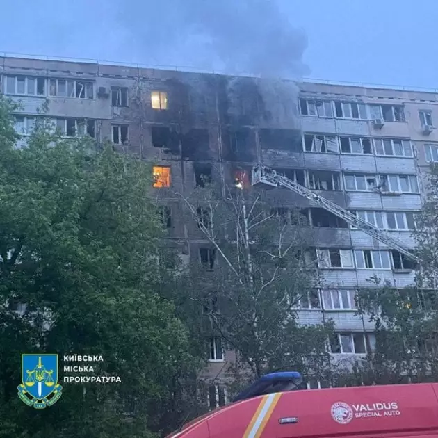 Київ під ударом: внаслідок атаки є загиблі, поранені діти і зруйновані будинки - 5