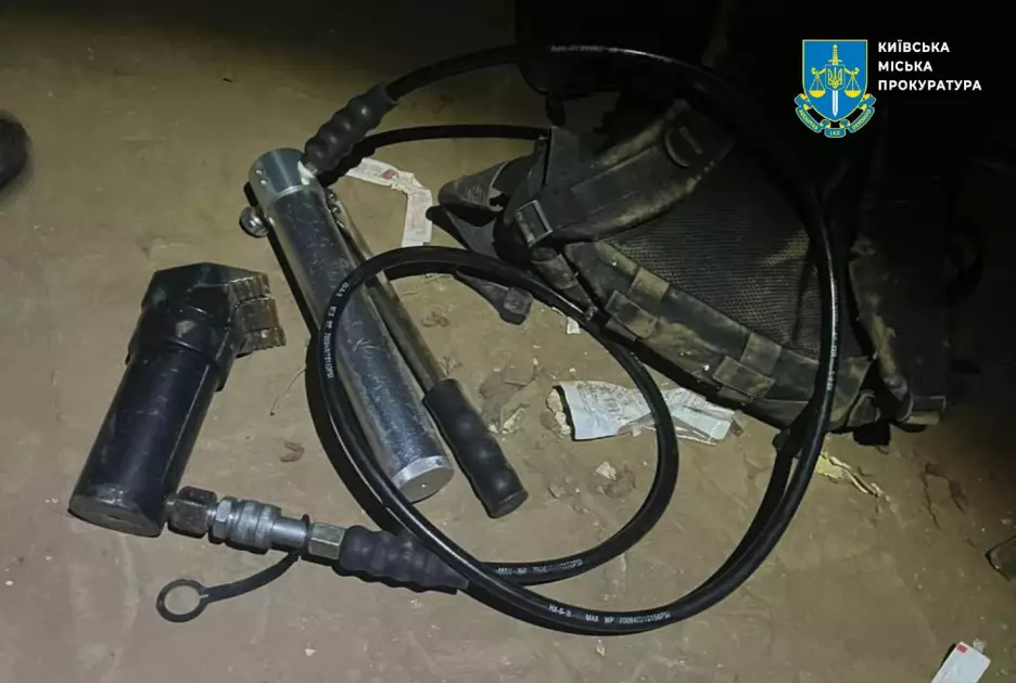 Кримінальна хроніка Києва: судитимуть серійних крадіїв, які викрали понад 16 мільйонів - 4