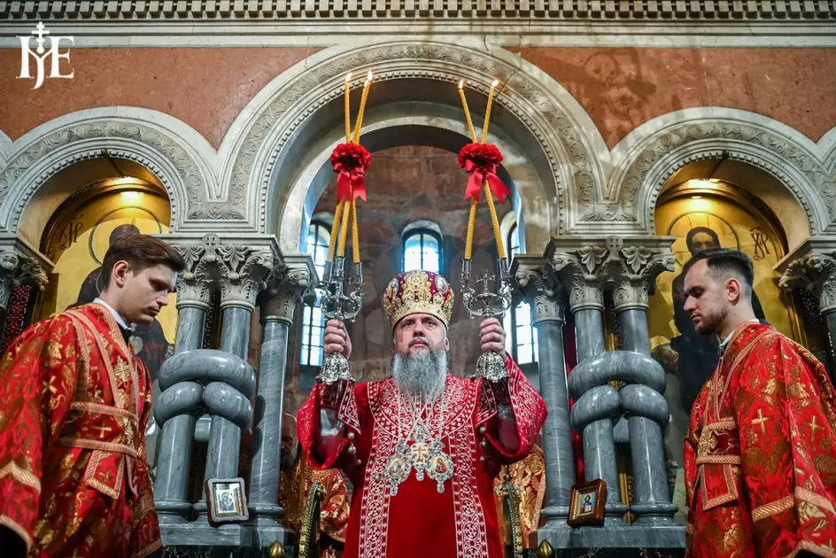 Повернення до витоків: у Кирилівській церкві Києва вперше за 30 років відслужили літургію українською - 1