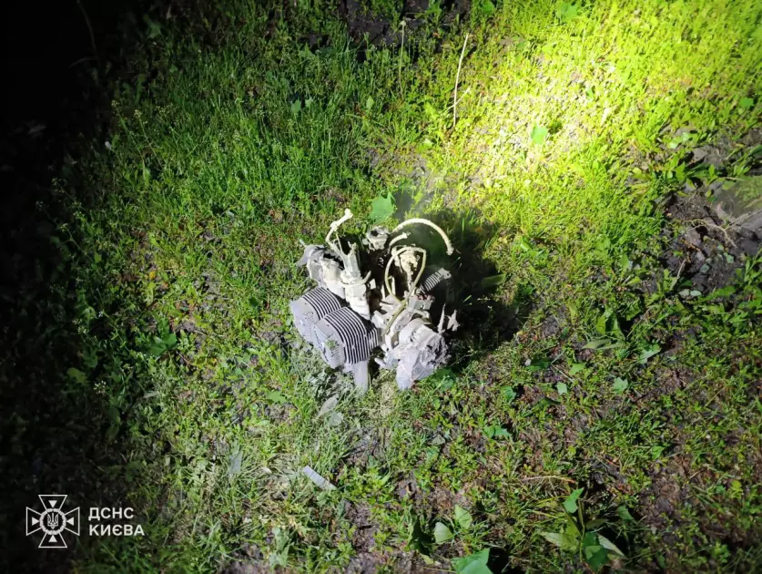 Внаслідок ворожої атаки на Київ постраждали 9 осіб. Руйнування зафіксовані у трьох районах столиці. - 3