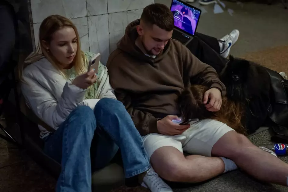 Київський метрополітен як укриття: понад 49 тисяч людей знайшли захист під час російських обстрілів - 3