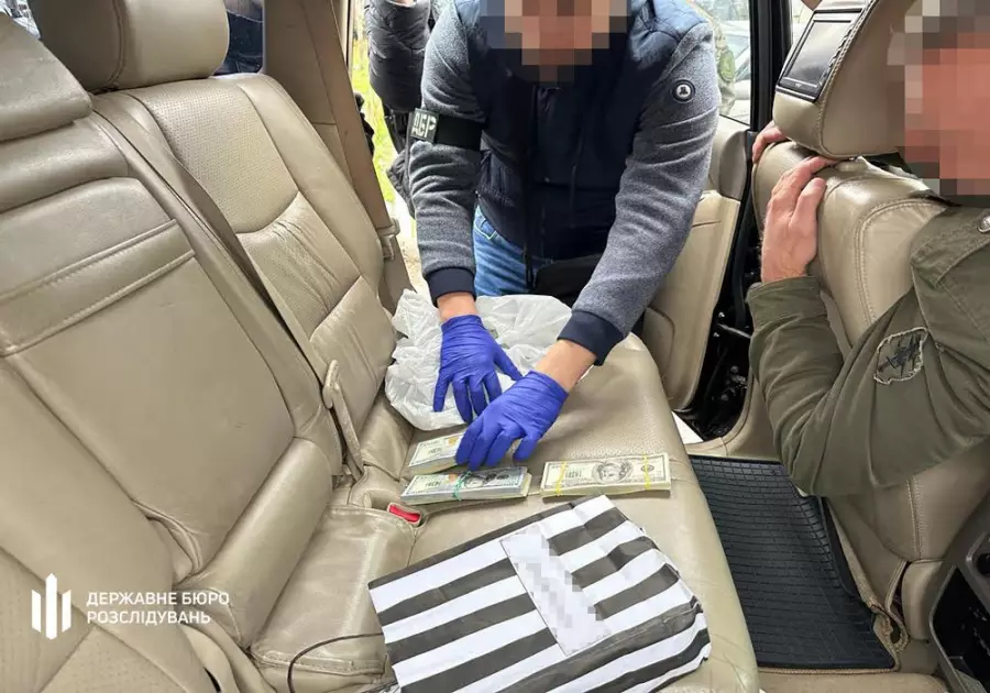 Засуджено заступника голови профспілок за хабар у $150 тис. - 1