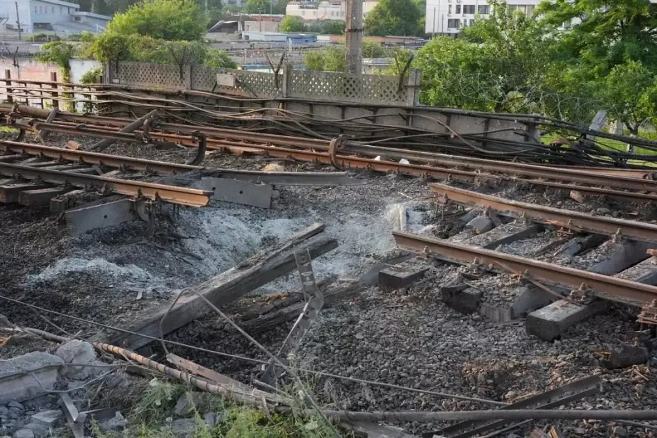 Після атаки на Київ зупинилось метро: які станції не працюють і чому - 1