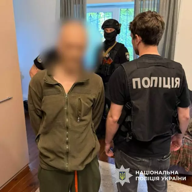 Вибуховий бізнес у Києві: наркоділки зберігали амфетамін поруч із тротилом - 5