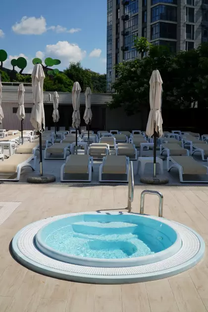 Fenix Beach Club: як насолоджуватися літом, не виїжджаючи з Києва - 1