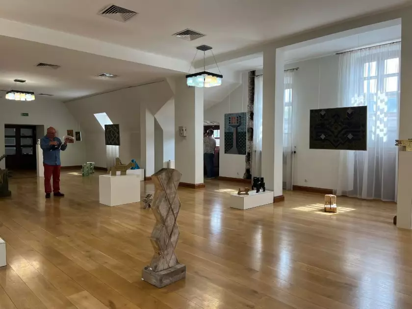 Виставка Гії Міміношвілі «Вершник у часі»: Лицар як втілення людських чеснот - 6