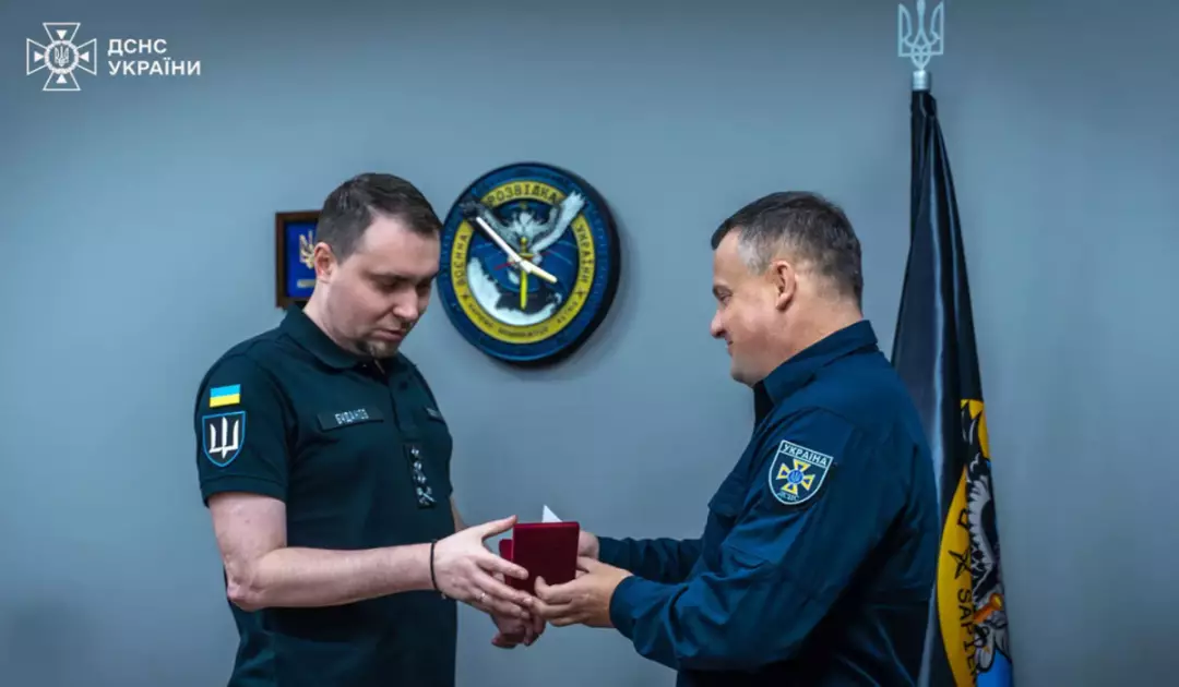 Нагороди за мужність: розвідники отримали відзнаки після рятувальної місії в Києві - 1