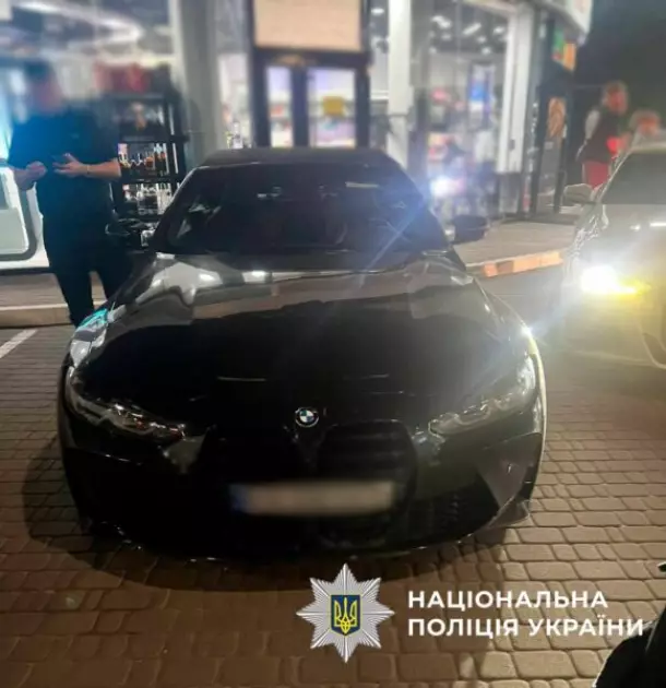 У Києві поліція вилучила авто у дрифтера, який ганяв Подолом: деталі інциденту - 2