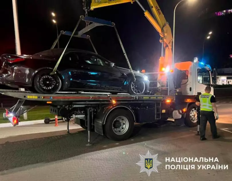 У Києві поліція вилучила авто у дрифтера, який ганяв Подолом: деталі інциденту - 1