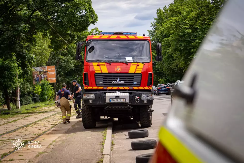 Пожежа на Дегтярівській у Києві: що сталося і як діяли рятувальники - 2