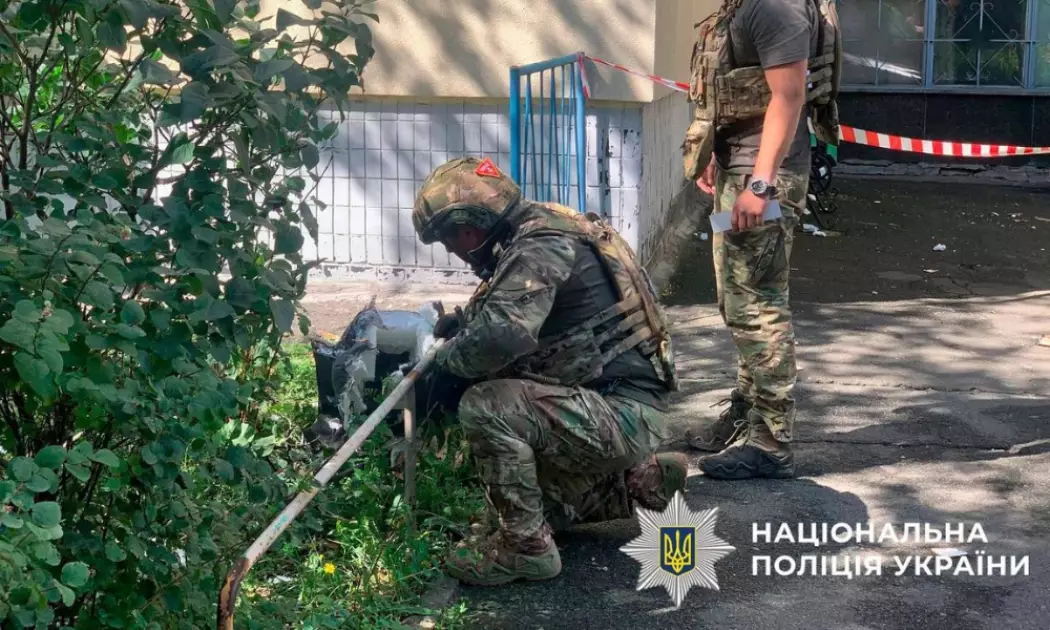 У Солом’янському районі Києва впав ворожий дрон: вибуху не сталося - 1