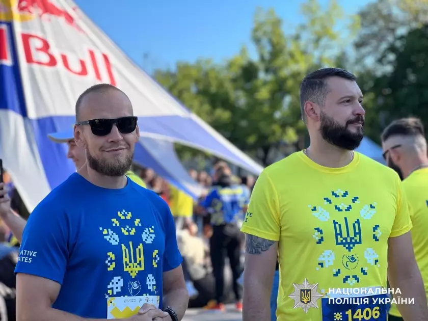 Сотні учасників та благодійна мета: як пройшов «Забіг у вишиванках» у Києві - 4