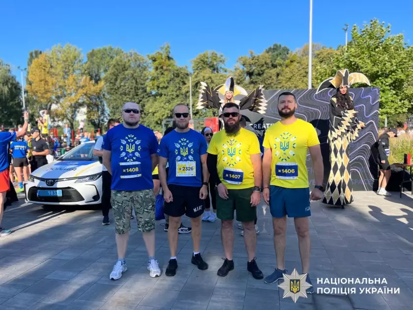 Сотні учасників та благодійна мета: як пройшов «Забіг у вишиванках» у Києві - 2