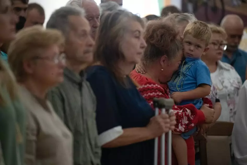 У Києві вручили 71 посмертну медаль «Честь. Слава. Держава» родинам Героїв - 1
