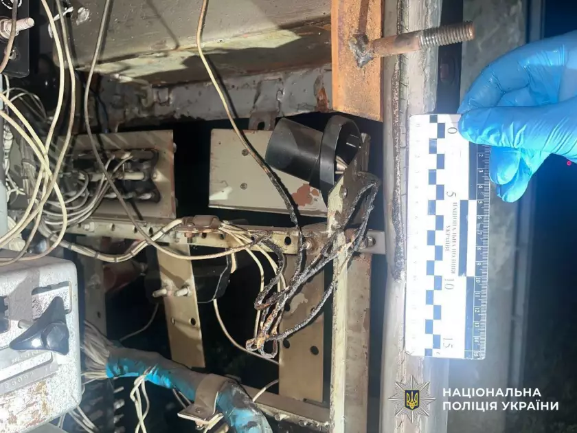 У Києві затримали диверсанта, який підпалив військове авто та релейну шафу на замовлення спецслужб РФ - 1