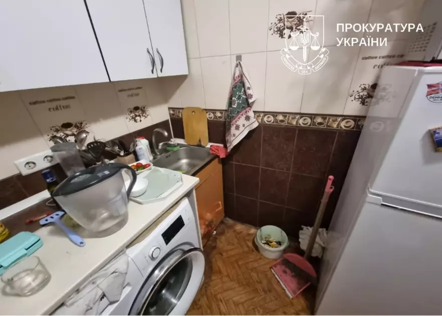 У Шевченківському районі знайшли вбитими жінку та її 14-річну доньку - 2