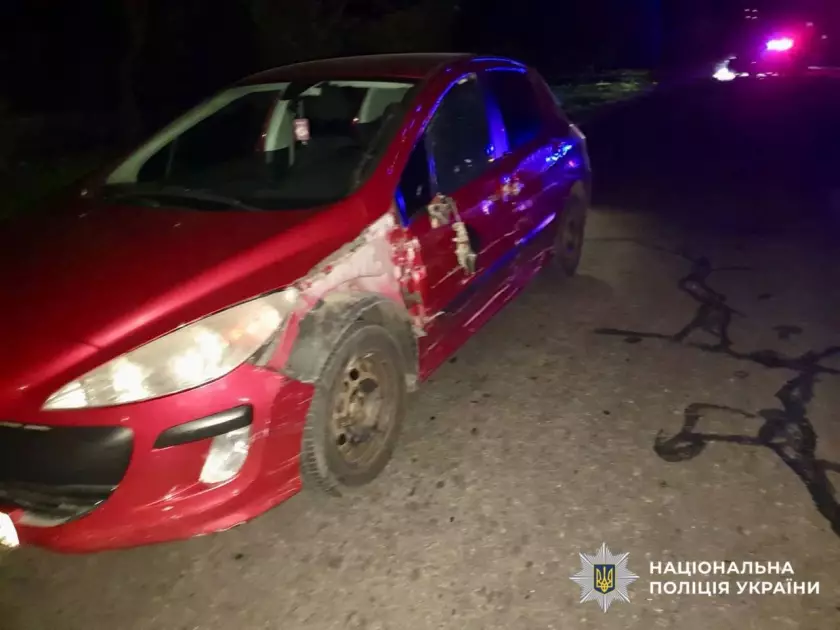 У Білій Церкві під час нічної ДТП 18-річну пасажирку викинуло з авто через лобове скло - 2