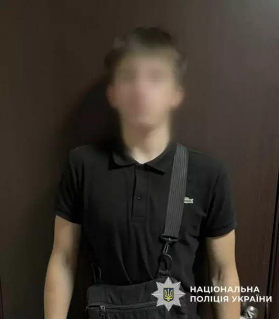 П’яні витівки на вулиці: на Подолі спіймали неповнолітніх хуліганів - 1