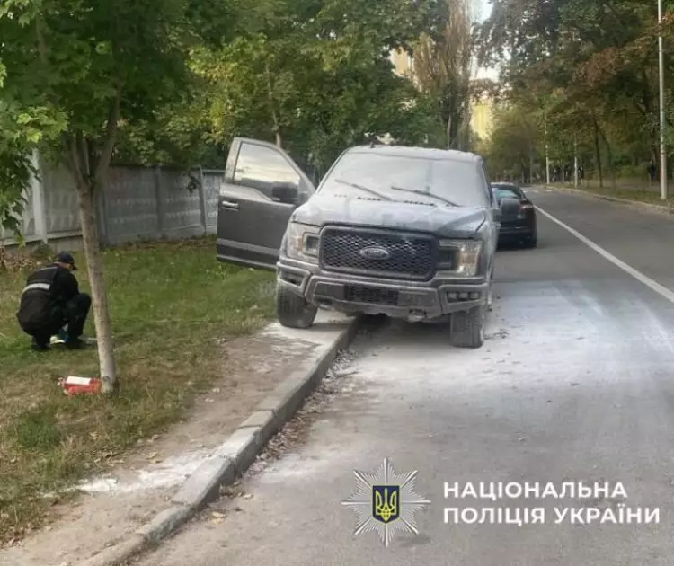 У Києві російський найманець підпалив пікап, прийнявши його за військову автівку - 3