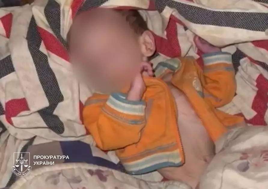 Залишила сина на п’ять днів у квартирі: киянці-підлітку загрожує до 8 років ув’язнення - 2