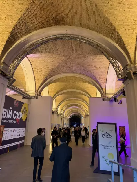 У Києві стартував фестиваль ProCheese Awards 2025: найбільша колекція сирів України - 5