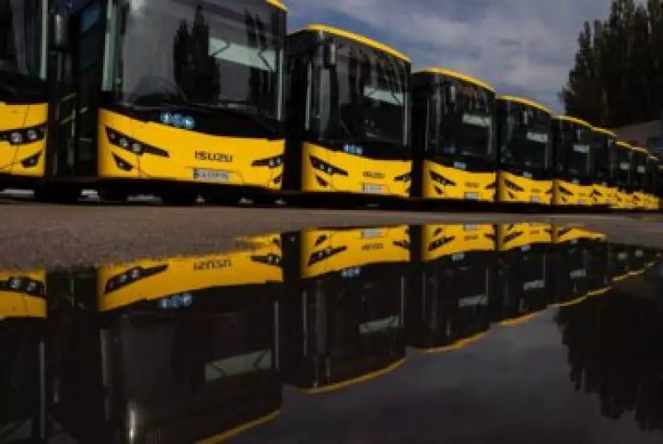 Міський транспорт столиці оновлюється: 30 сучасних автобусів вийшли на київські маршрути - 13