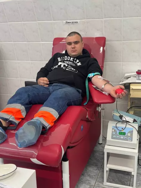 Працівники «Київавтодору» здали 16 літрів крові для українських військових - 2