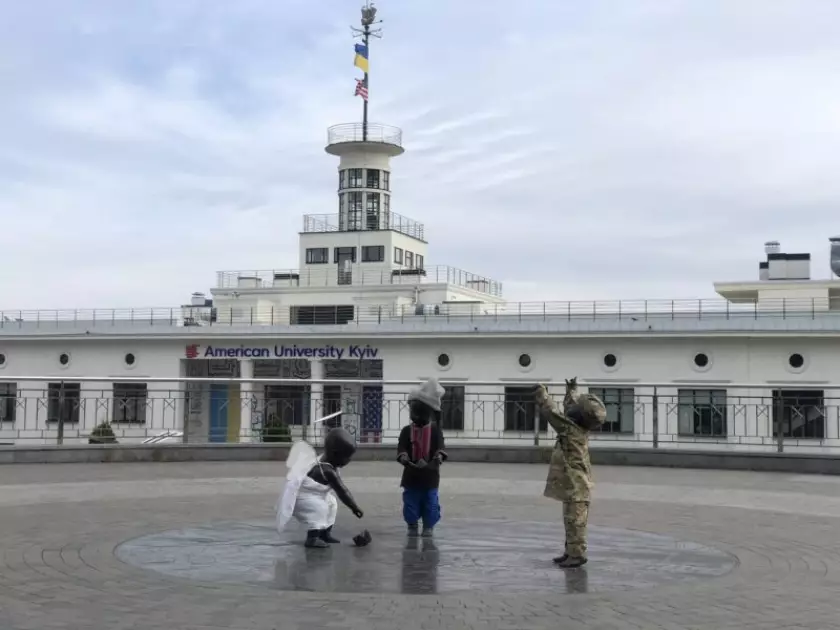 Малюків-засновників Києва вбрали у святкові костюми до Дня захисників і захисниць - 6