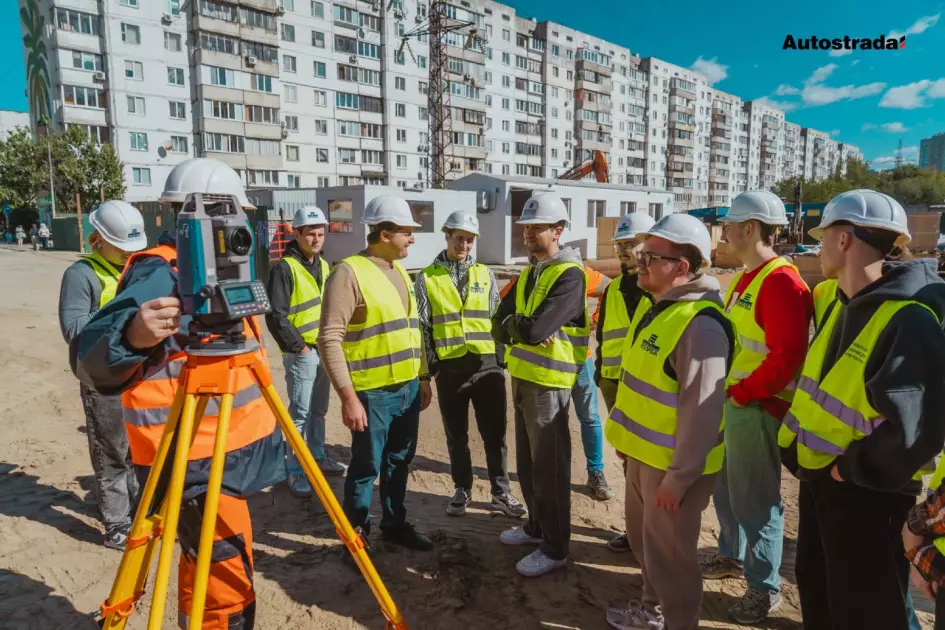 Майбутні інженери КНУБА ознайомилися з технологіями спорудження метро на Виноградарі - 4