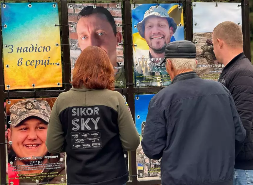 У Григорівці відкрили Алею Пам’яті Героїв: букова алея на честь полеглих захисників - 1