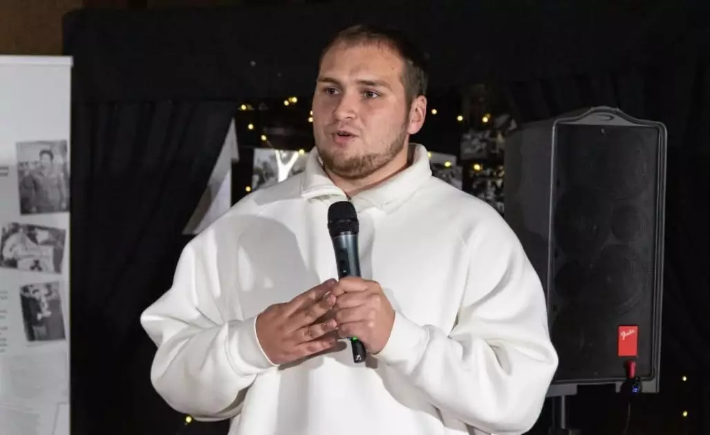 Три намети історії: у Києві відкрили інсталяцію до 35-річчя Революції на граніті - 3