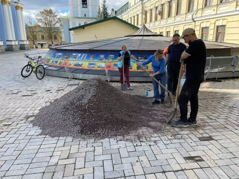 Забуті фундаменти оживають: у Києві завершується відновлення надбрамної церкви Михайлівського Золотоверхого монастиря - 7