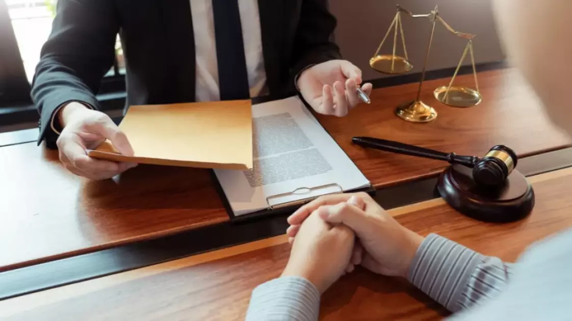 Правові аспекти відшкодування шкоди бізнесу завданої економічними злочинами. - 3