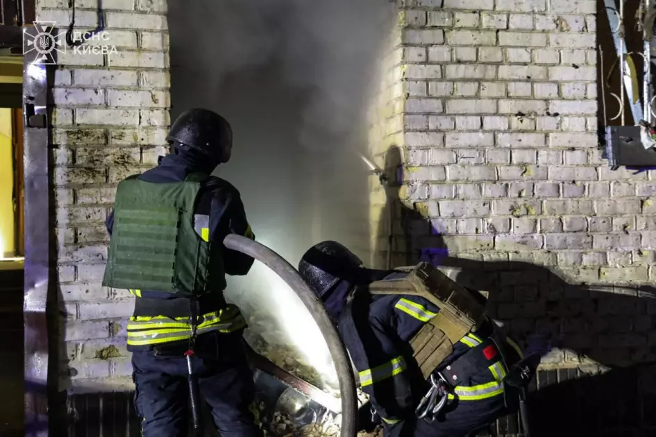 Після нічного удару по Києву у Подільському районі відкрили два штаби для допомоги мешканцям - 2