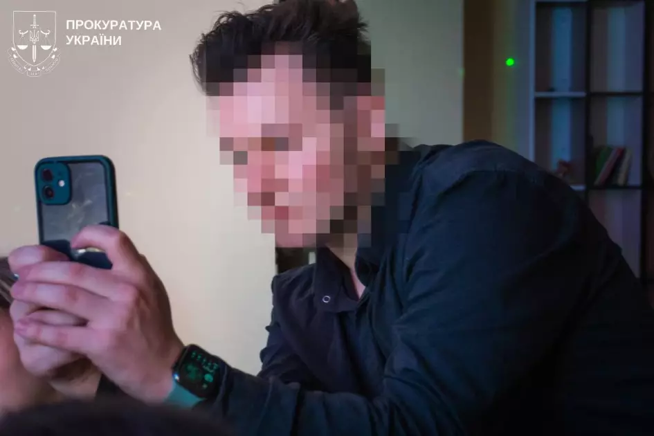 Колишньому вчителю з Борисполя загрожує довічне ув'язнення за насильство над школярами та виготовлення дитячої порнографії - 1