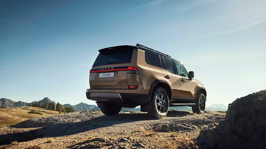 Lexus GX: надійний позашляховик для активного відпочинку - 2