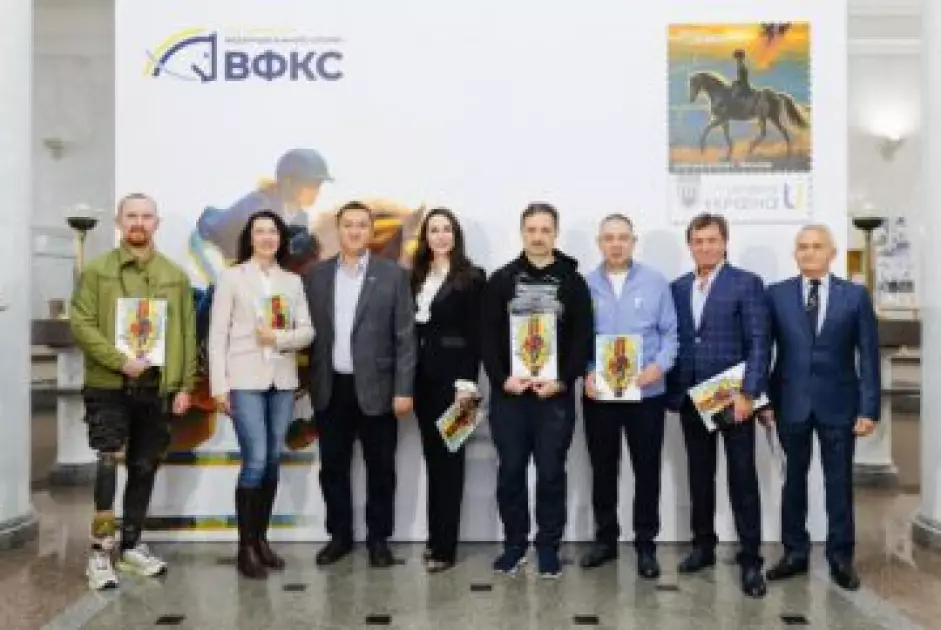Укрпошта випустила дві нові марки: про мову та силу українського спорту - 4