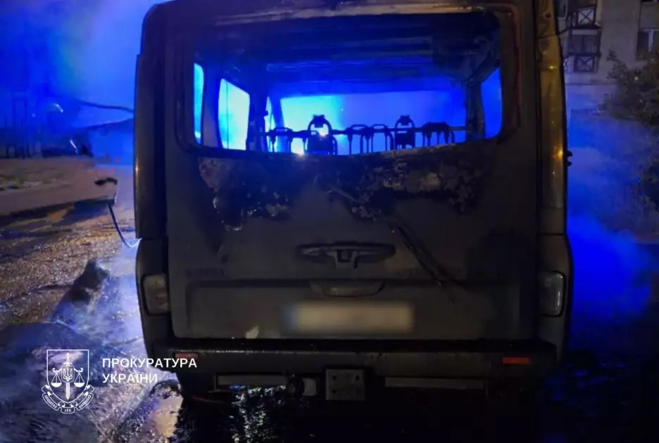 Хотів заробити на підпалах “військових” авто, але грошей не отримав: у Києві засудили палія - 2