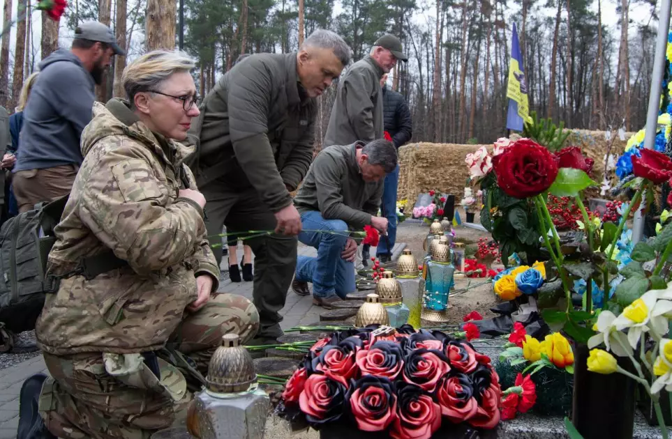 Ветерани США відвідали Київщину та вшанували полеглих українських воїнів - 3