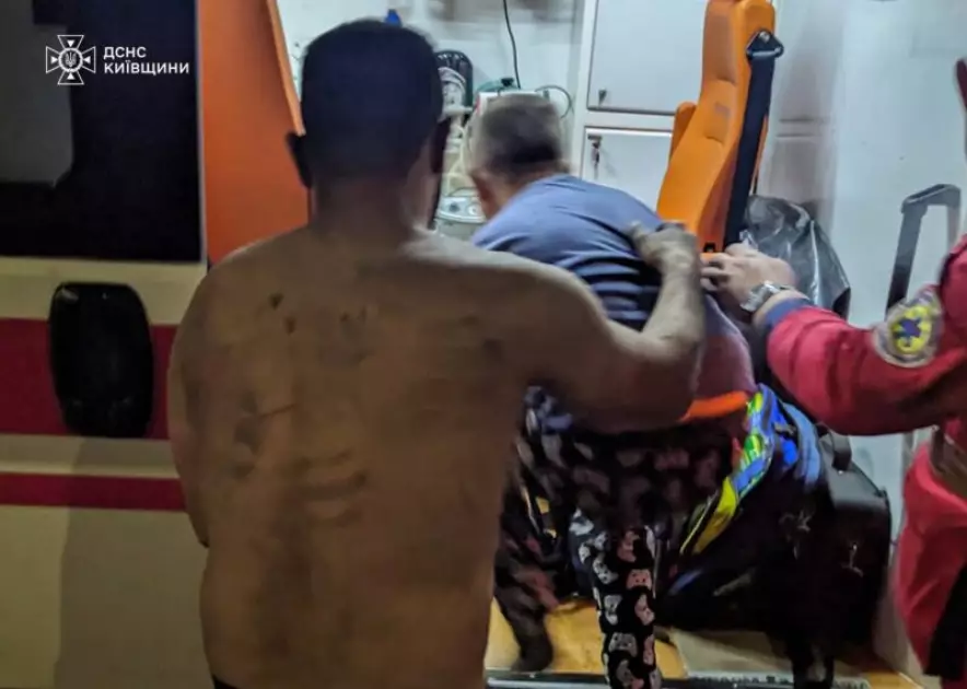 На Київщині вибухнув зарядний пристрій: родина з дітьми опинилася в лікарні - 2